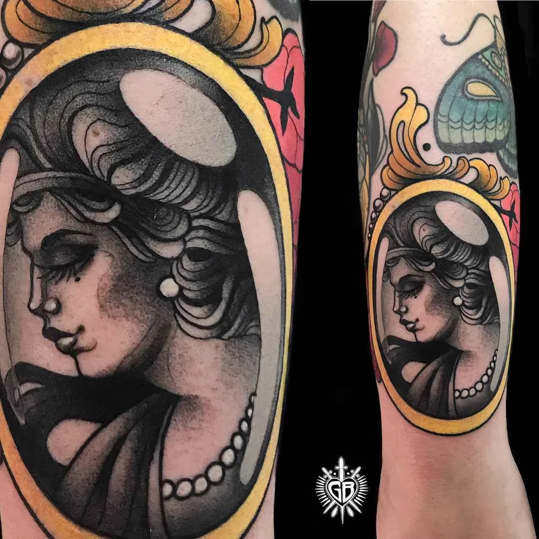 Tattoo artista Giulia Bongiovanni cria tattoo colorido neo tradicional | Roma, Itália