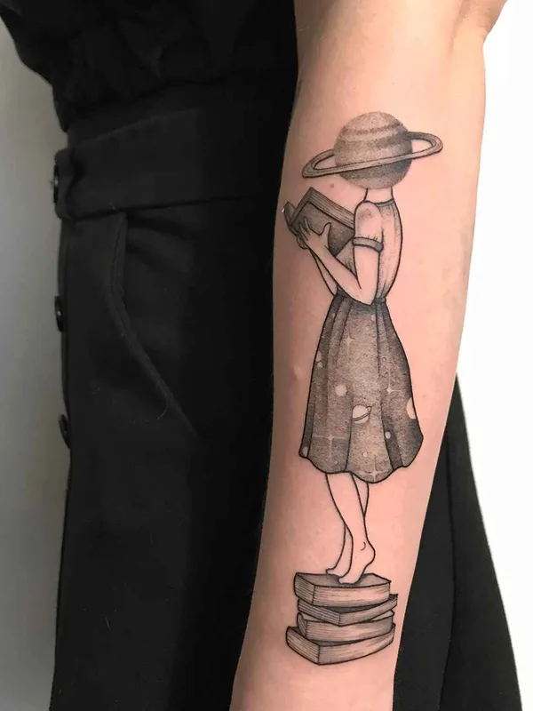 female black and grey illustrative Tatuagem em forearm #17248 | Tatuador Anna Neudecker