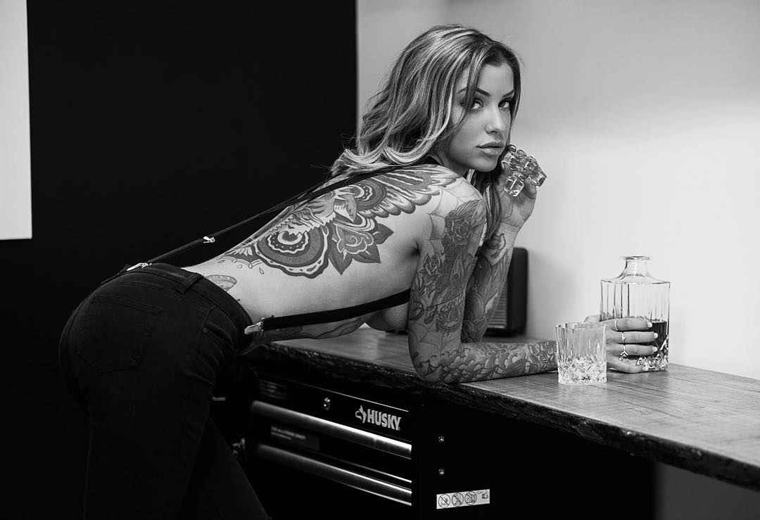 Татуированная модель Laurence Bédard, альтернативная фотомодель, татуирован...