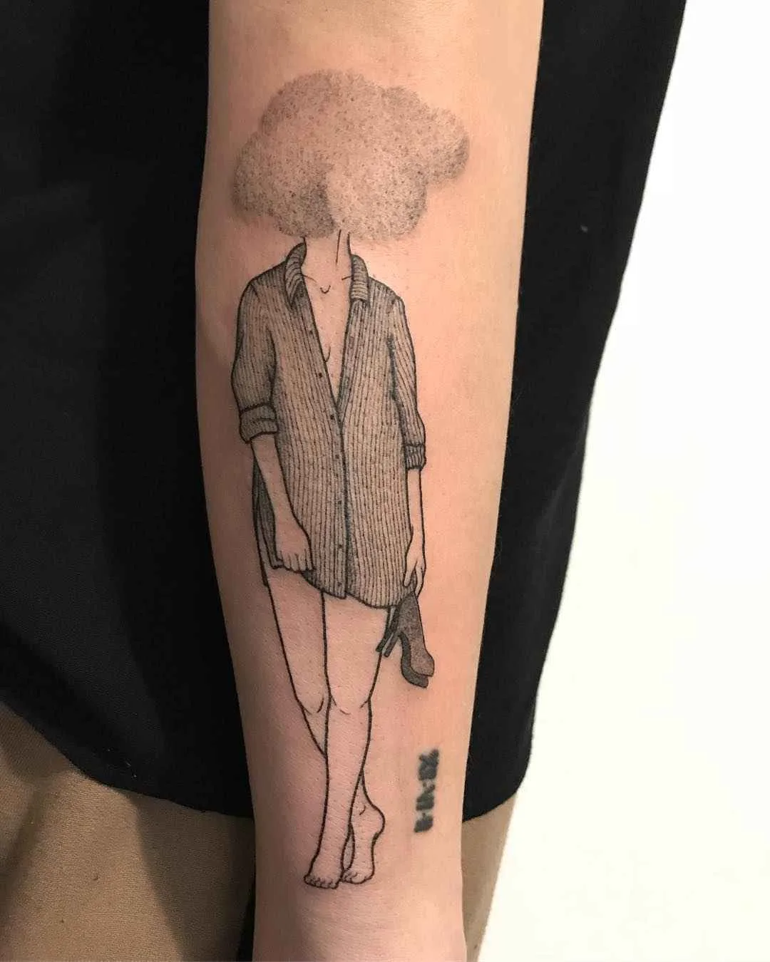 Tattoo artist Anna Neudecker authors style black surrealistic tattoo, linework, minimalism | Milano, Italy