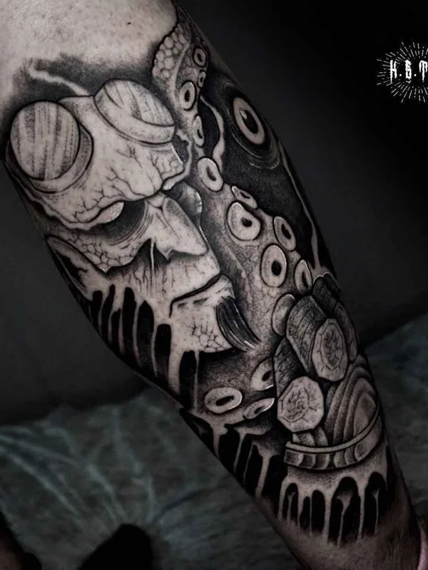 black and grey blackwork Tatuagem em forearm #17859 | Tatuador Клим Шахнин