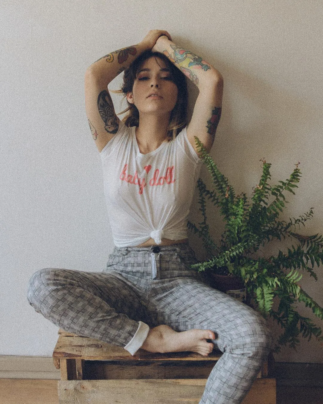 Modello tatuato Mica, foto alternativa instagram model, ragazza con tatuaggio 