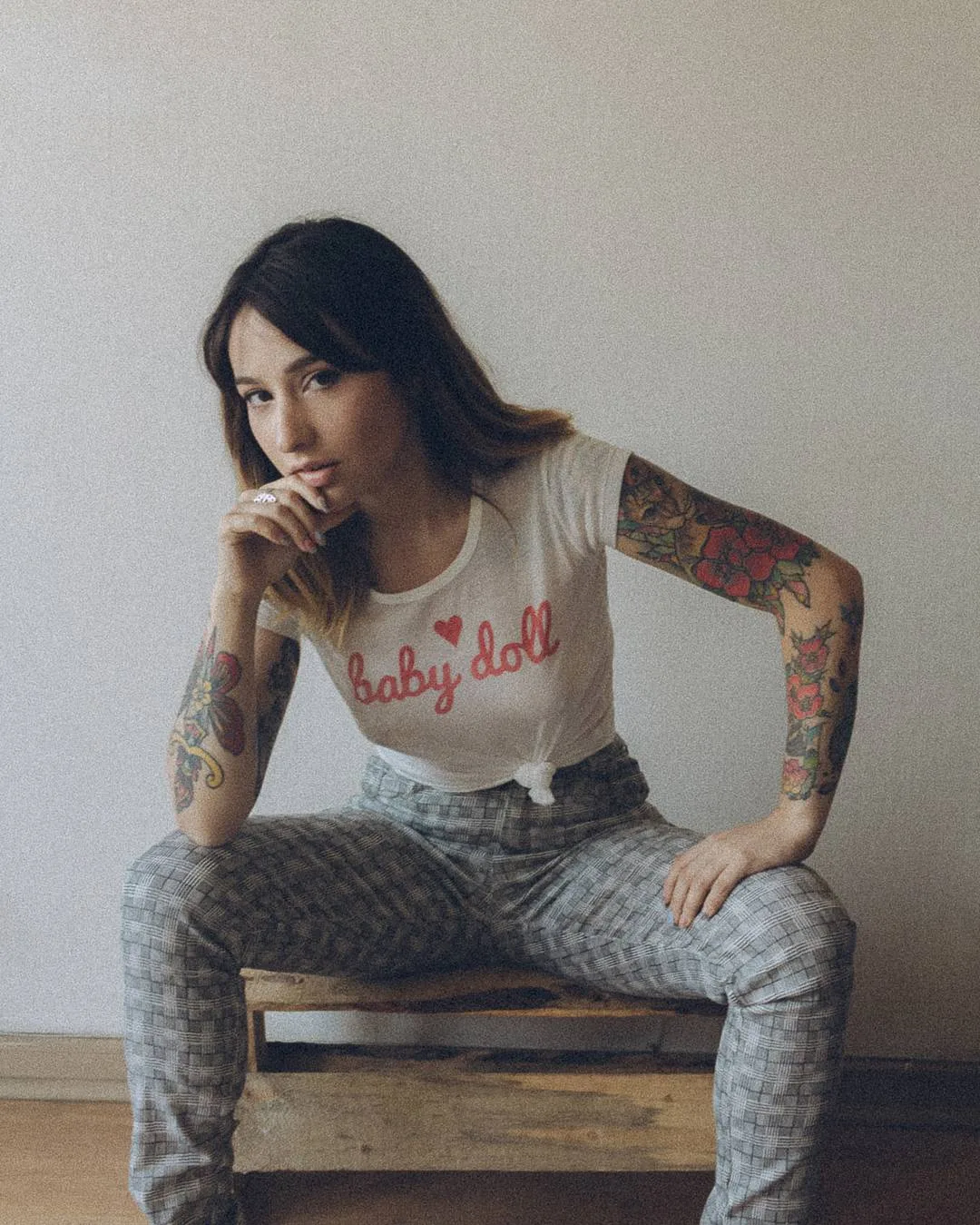 Modello tatuato Mica, foto alternativa instagram model, ragazza con tatuaggio 