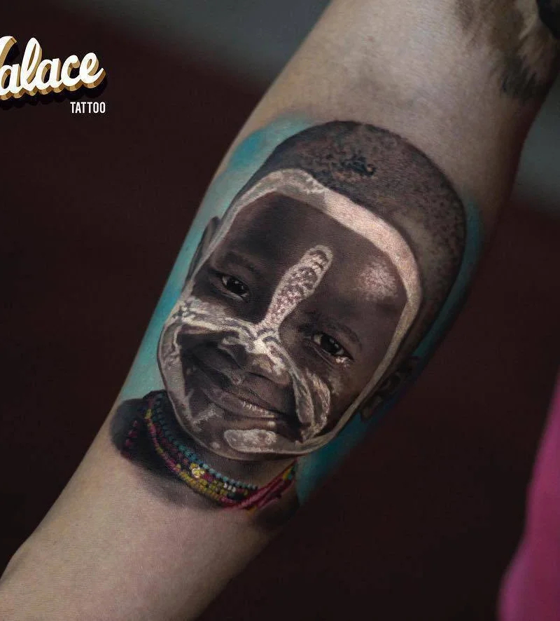 Tatuaggio realistico di un ritratto da Walace Sales