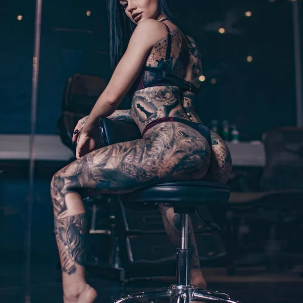 Tatuaggio #29171 | Modello di tatuaggi Bee Phillips
