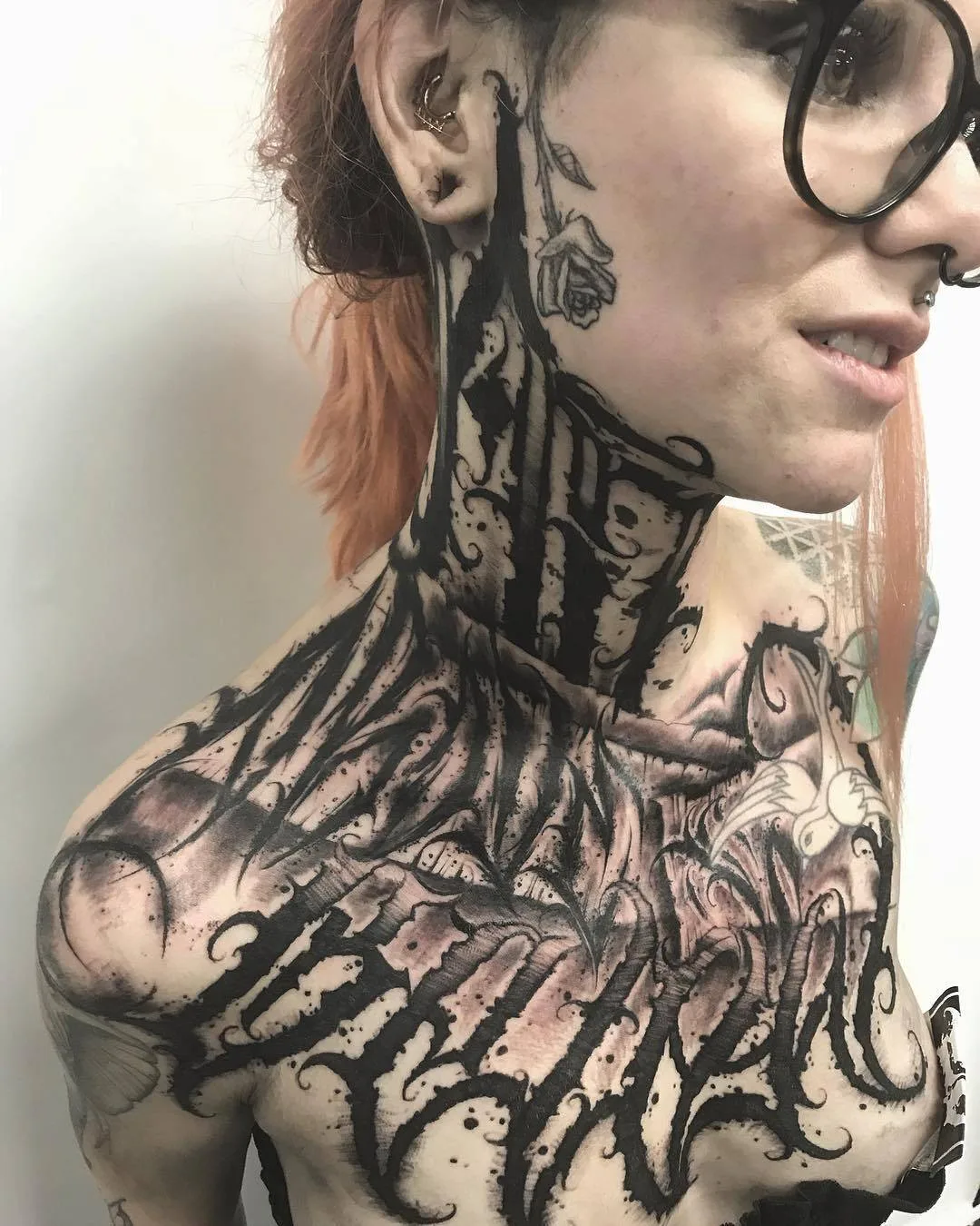 Tattoo artist Felix Seele, authors style blackwork lettering tattoo | Berlin, Germany