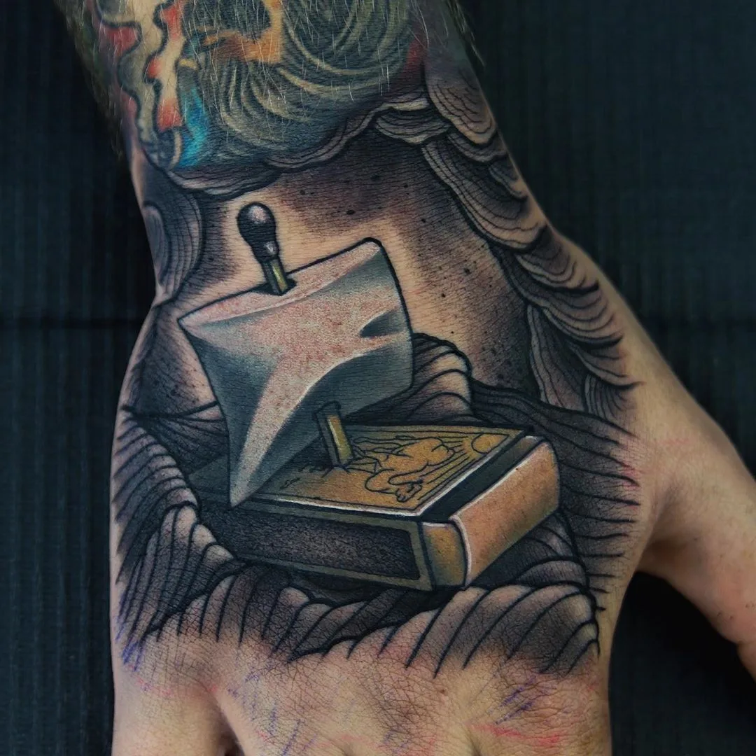 Tattoo artist Eugene Mnxtr, color neo traditional tattoo | Minsk, Belarus