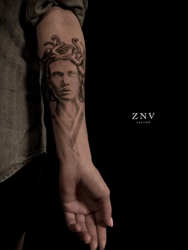 black and grey realism 타투 부위 forearm #39045 | 타투이스트 Александр Зиновьев
