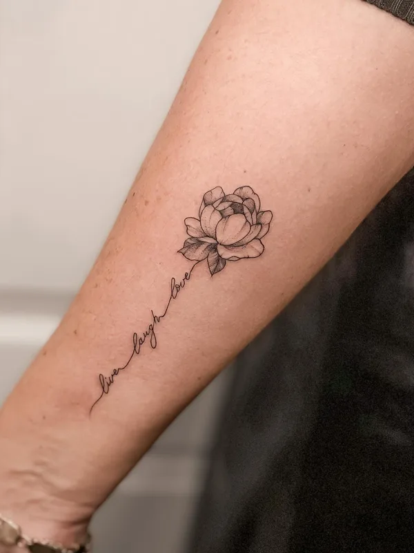 female black and grey fineline татуировка на forearm #52895 | Тату мастер Лера Шибакова