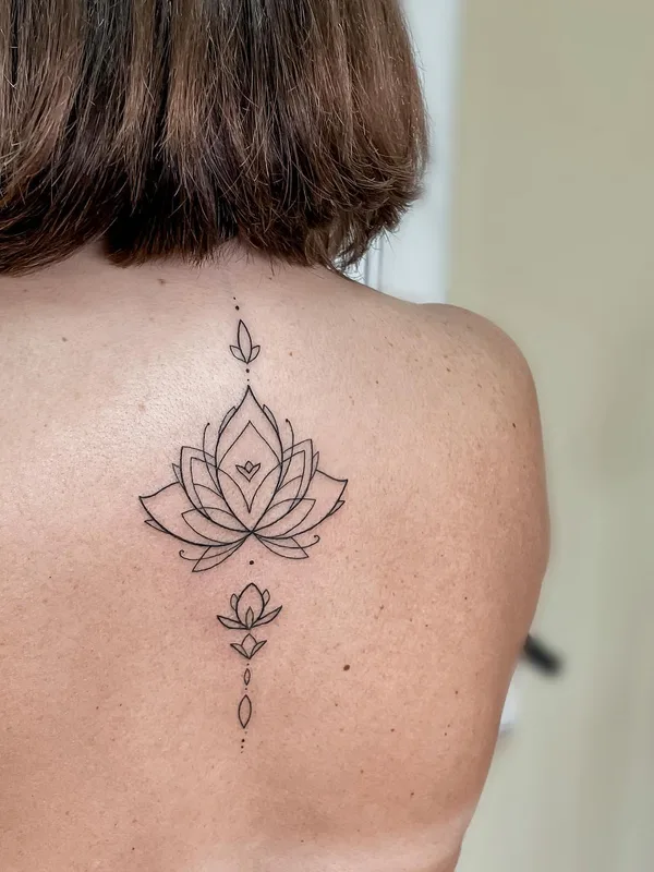 female black linework татуировка на upper back #52894 | Тату мастер Лера Шибакова