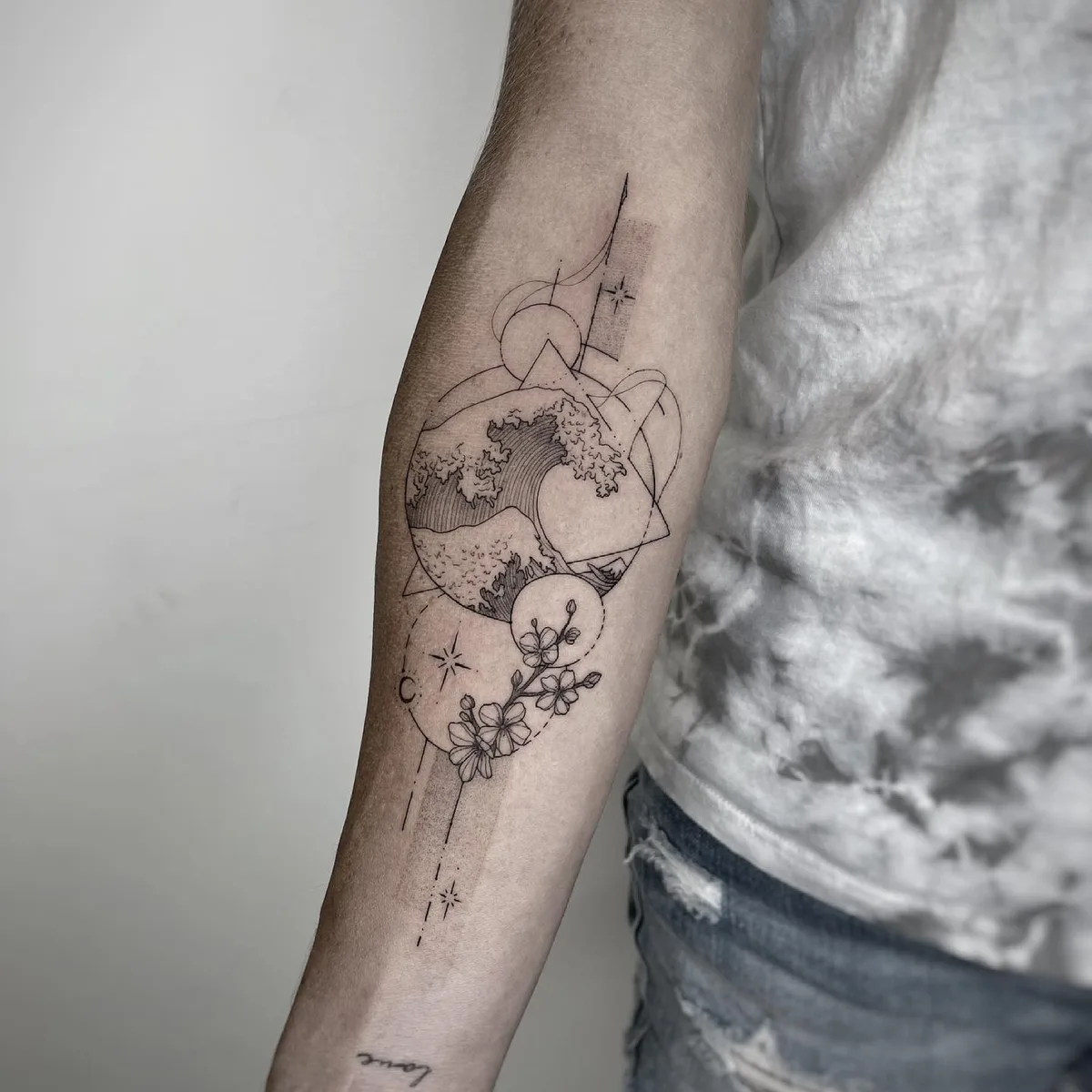 The combination of classics and new forms in tattoos by Misha Nechaev