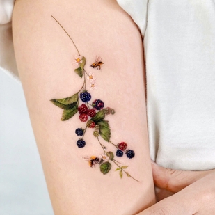 женская Цветная  татуировка на ноге #53024 | Тату мастер Songe