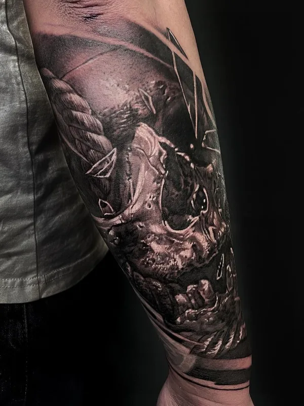 black and grey black and grey tattoo auf forearm #53065 | Tätowierer Роман Захарченко