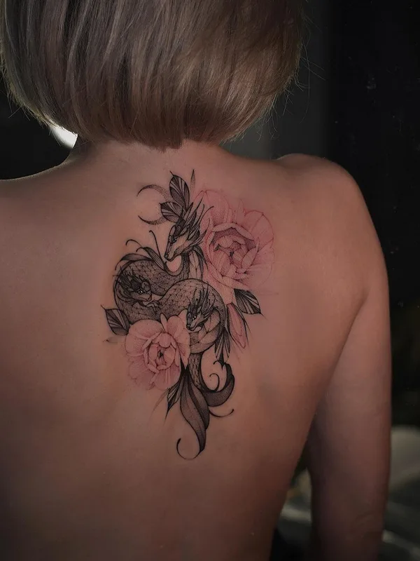 female color fineline tattoo on upper back #53400 | Tattoo Artist Варвара Романчук