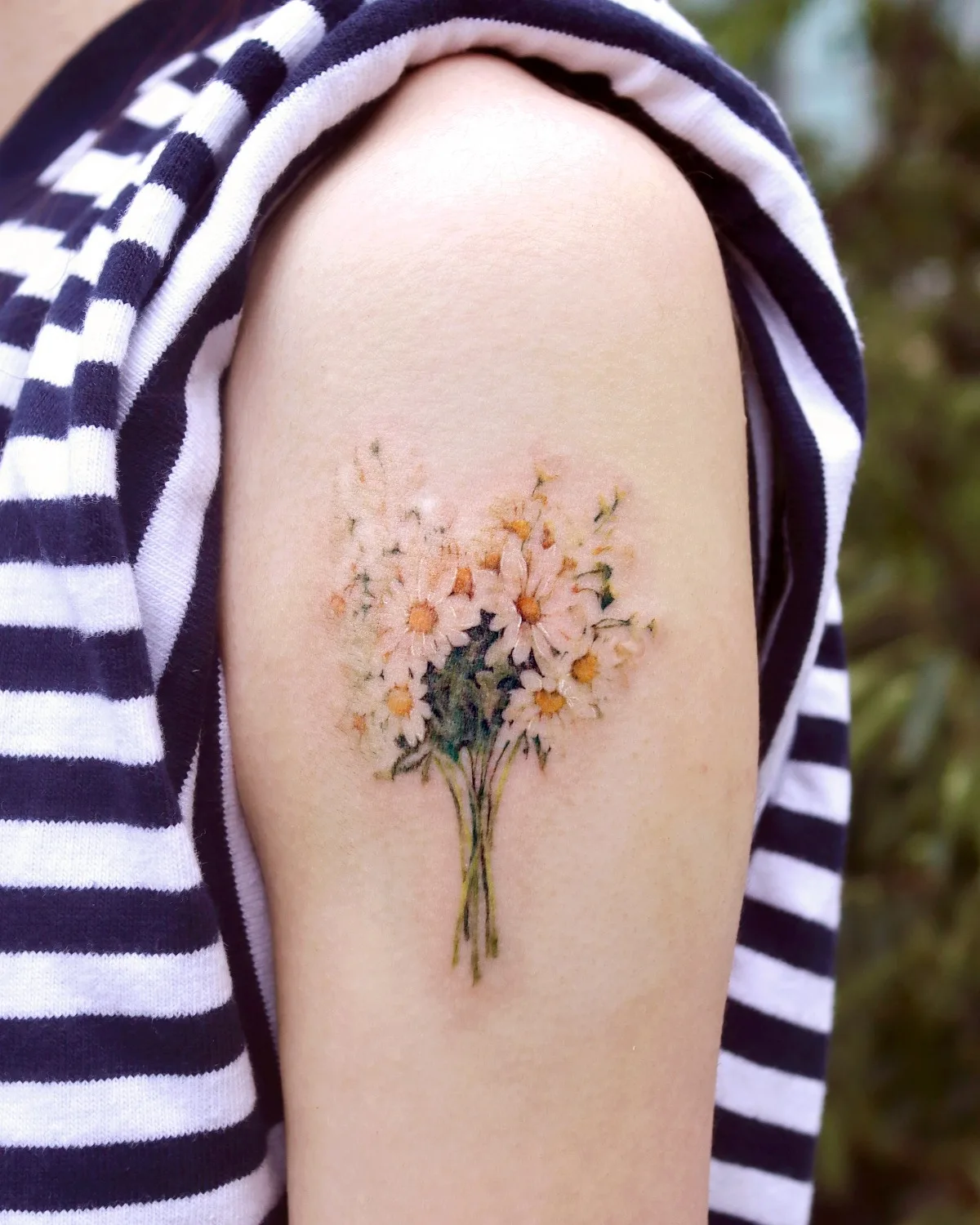 tatuaggio di un mazzo di camomilla