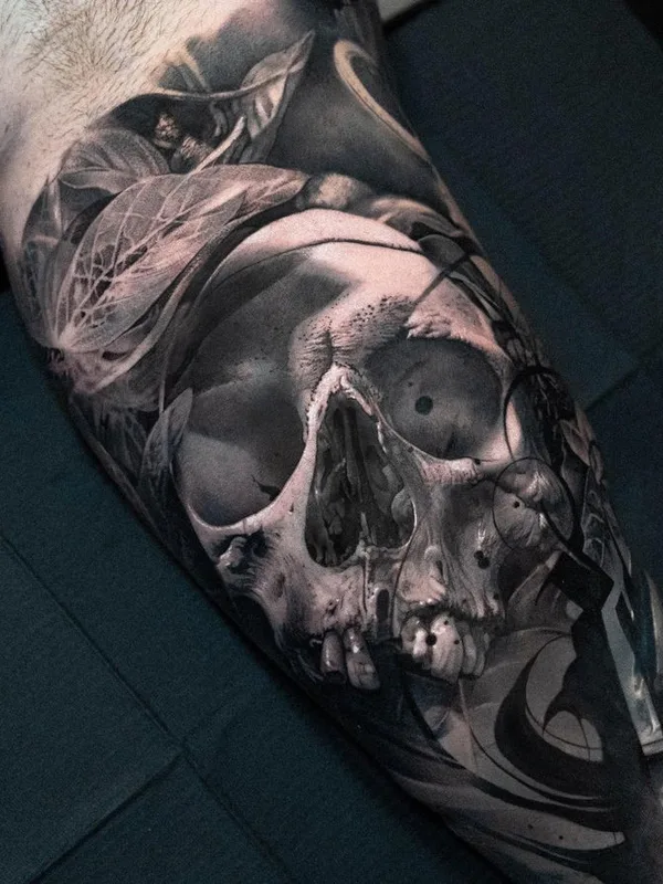black and grey realism tattoo auf forearm #65088 | Tätowierer Stevo Tattoo