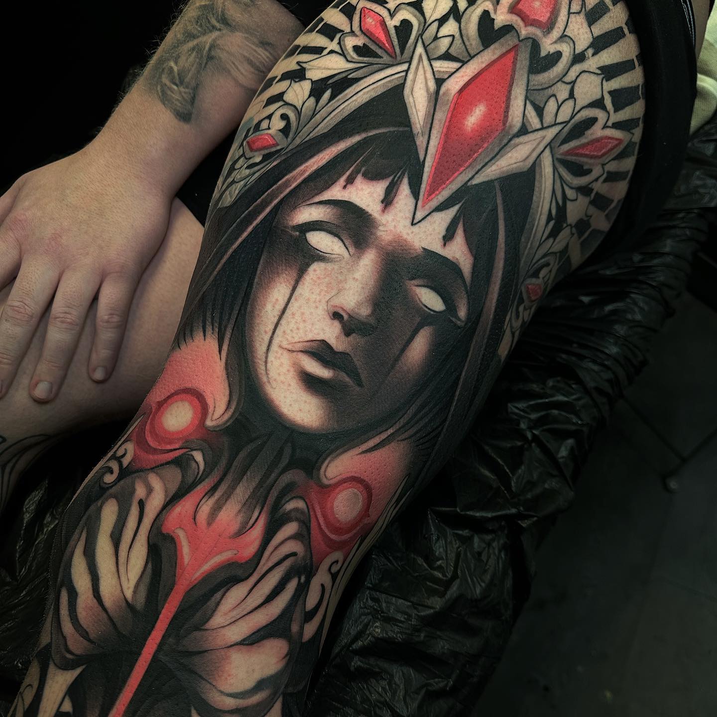 Neo-traditional tattoo by Kenni Poke