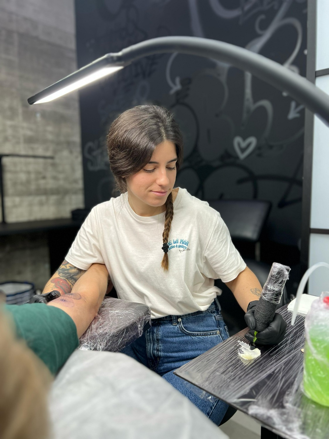 Tattoo artist Lau Mestre
