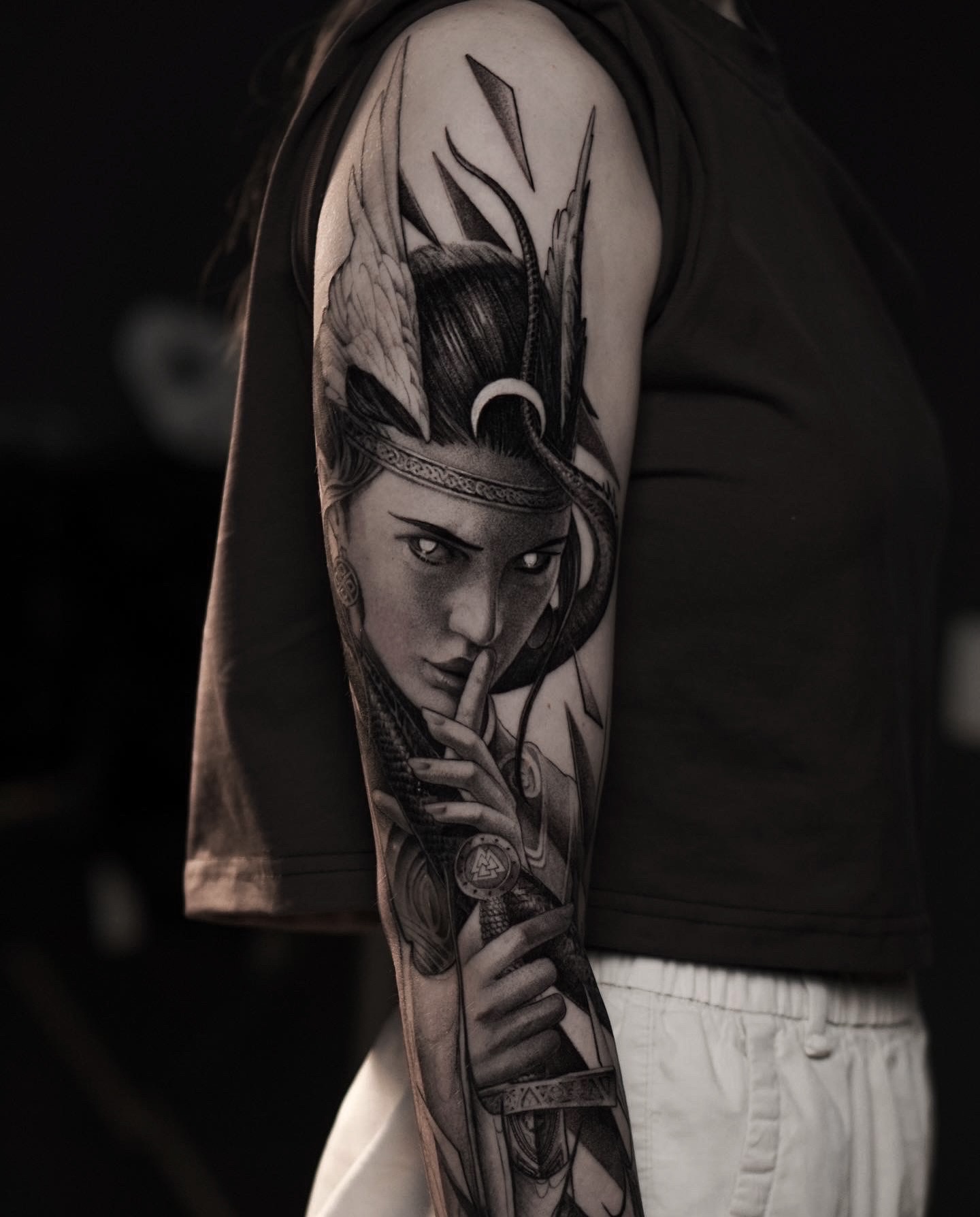 전사 전갈의 부족 문신 타투 디자인: 무료 다운로드 및 가상 체험, image size:1440x1788