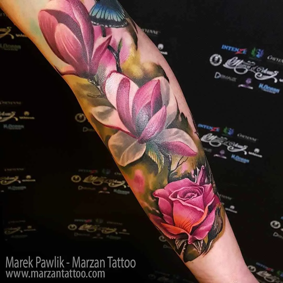 Tattoo artist Marek Marzan Pawlik color, realistic tattoo, bird, flower