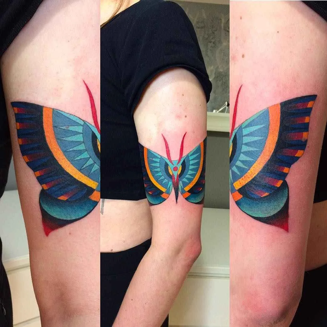 Tatuador Marcin Aleksander Surowiec autoriza estilo tatuagem colorida e preto e branco, arte tatuagem contemporânea | Polônia