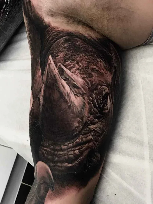 black and grey realism Tatuaggio su forearm #18426 | Tatuatore Chris Nieves