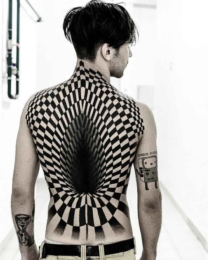Artista di tatuaggi Ilya Sascad Kandaurov, stile autore blackwork ornamentale tatuaggio | Russia