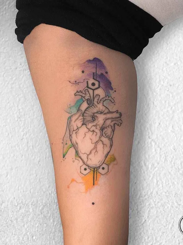 color watercolor 纹身 在 thigh #18537 | 纹身师 Baris Yesilbas