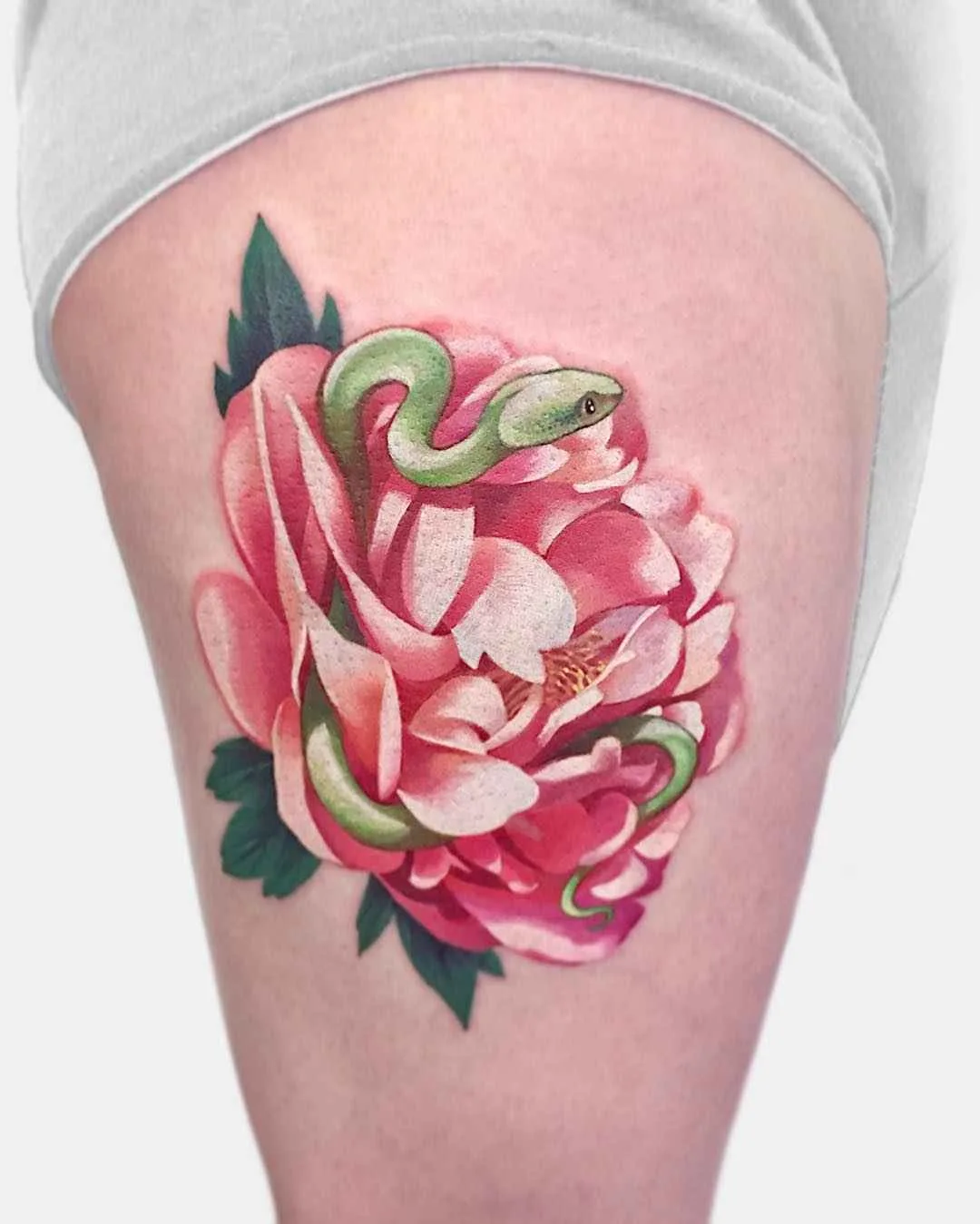 Tattoo artist Janice Bao Bao color authors style illustrative neo traditional tattoo for girls, flowers | Canada