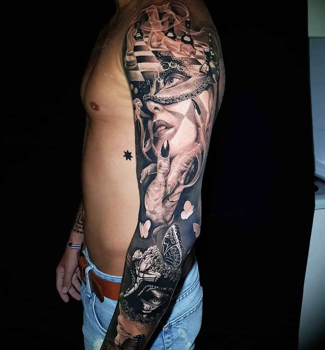 Artista di tatui Benji Roketlauncha Ortega crea stili neri e grigi e realismo del ritratto a colori, surrealismo | Sydney, Australia
