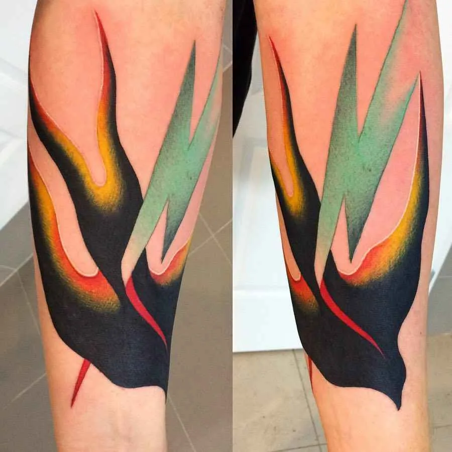Tatuador Marcin Aleksander Surowiec autoriza estilo tatuagem colorida e preto e branco, arte tatuagem contemporânea | Polônia