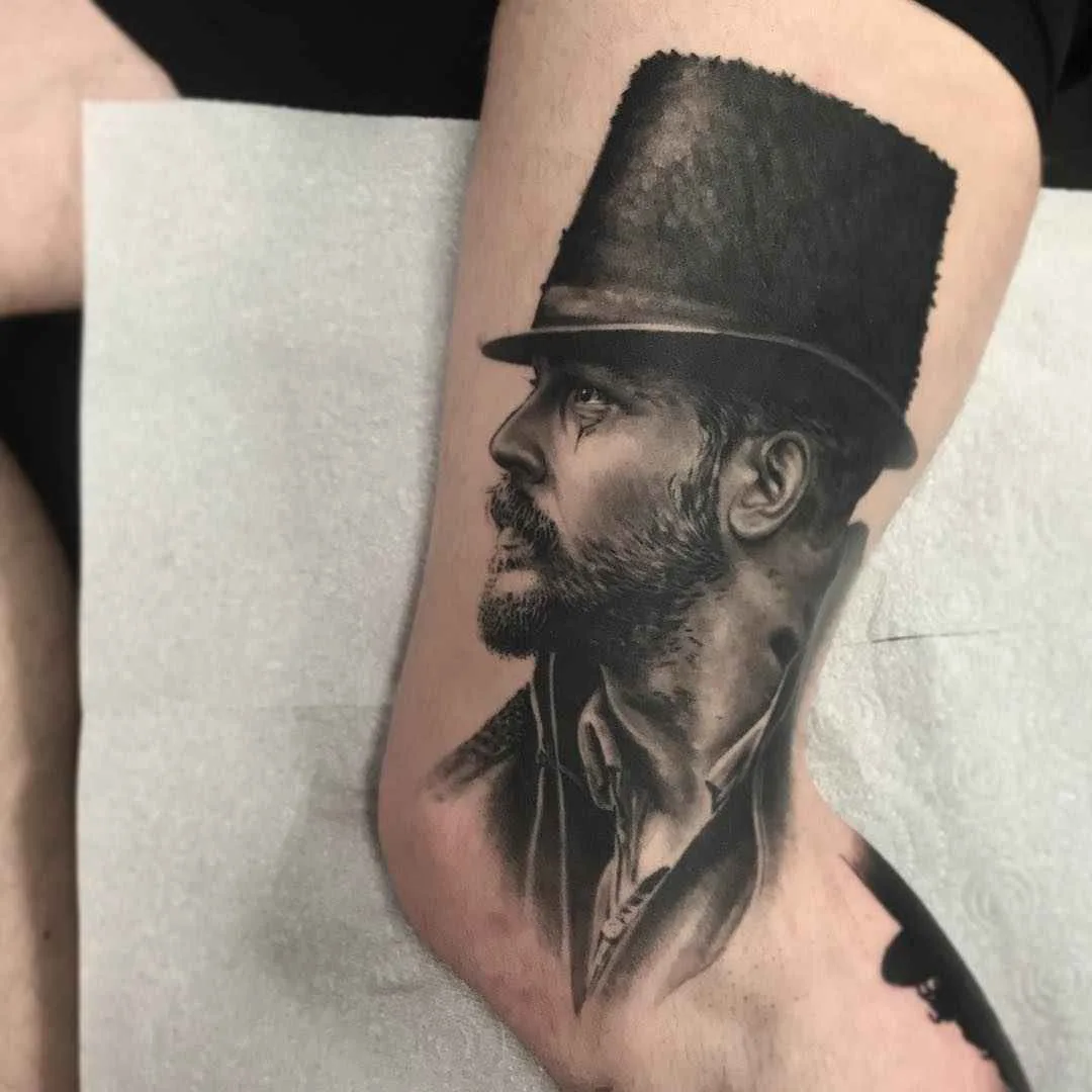 Tattoo artist Rob Richardson, black and grey realistic tattoo, blackwork, authors style | United Kingdom