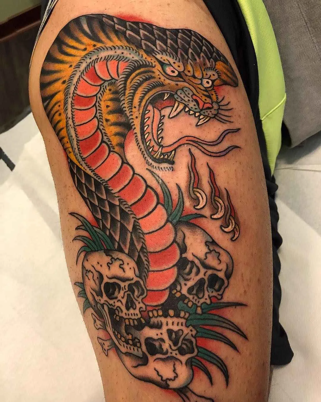 Tattoo artist Gregory Whitehead authors style color traditional tattoo | USA