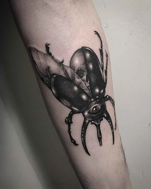 Black & Grey Beetle, Skull tattoo on Forearm