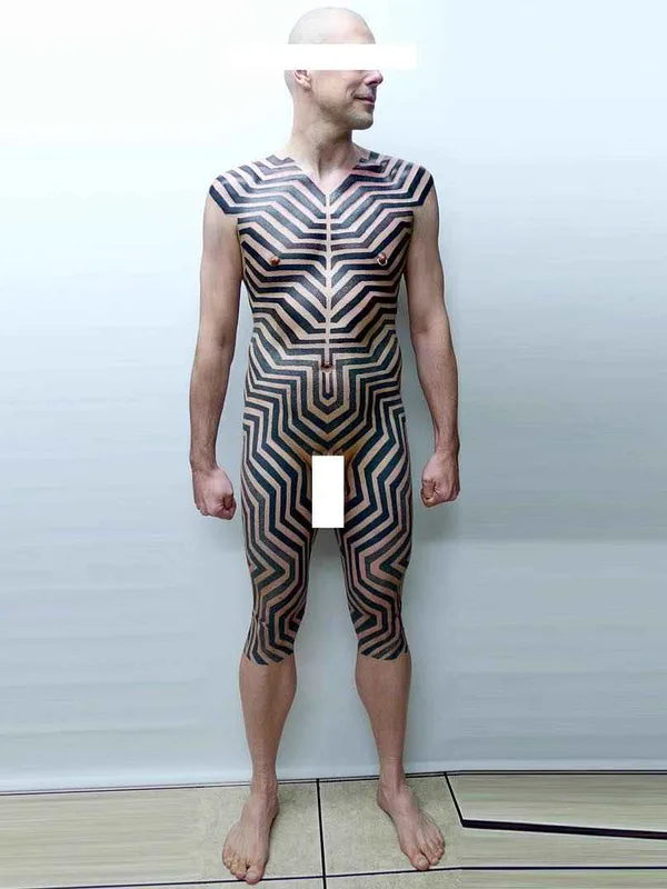 male black geometric 纹身 在 full body #18926 | 纹身师 Tomas Tomas