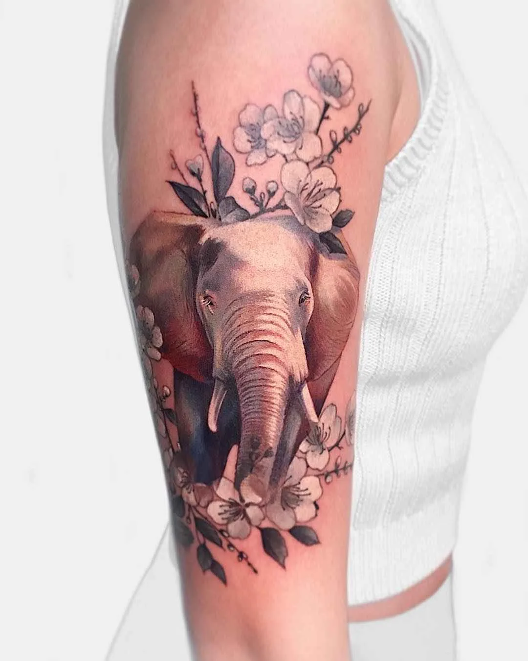 Tattoo artist Janice Bao Bao color authors style illustrative neo traditional tattoo for girls, flowers | Canada