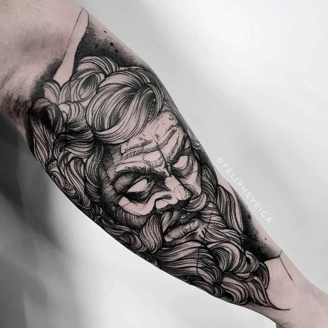 Tatuador Feliphe Veiga cria estilo tatuagem preta de esboço, blackwork | Brasil