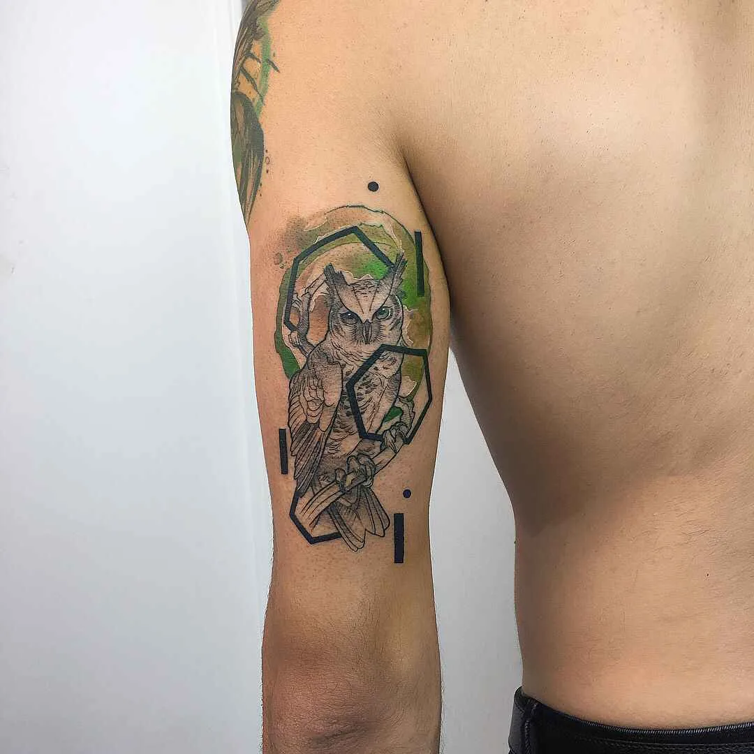 Tattoo artist Baris Yesilbas color athors style watercolor tattoo with geometry and realistic elements | Turkey, United States