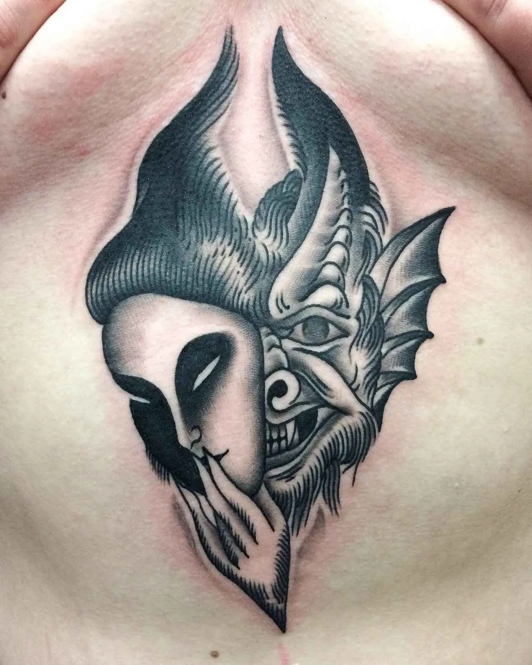 Tatuador Marcin Aleksander Surowiec autoriza estilo tatuagem colorida e preto e branco, arte tatuagem contemporânea | Polônia