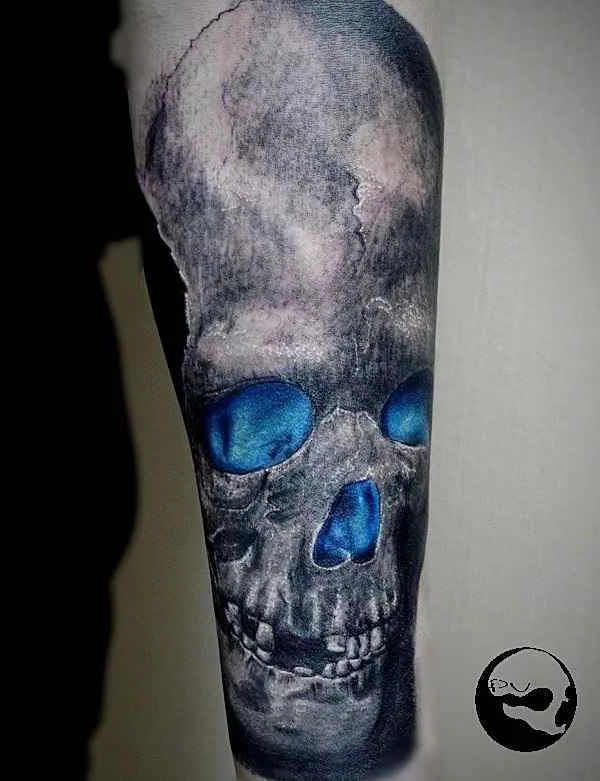 color realism tatouage sur forearm #17970 | Artiste tatoueur Postoronnie