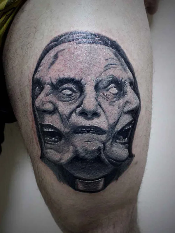 black and grey realism tatouage sur thigh #17969 | Artiste tatoueur Postoronnie