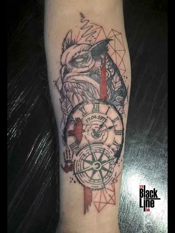Блэкворк Owl, Clock tattoo на Предплечье