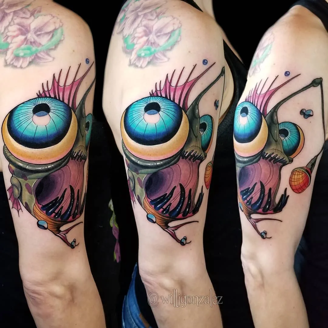 Tatuatore Will Gonzalez, tatuaggio a colori di nuova scuola realizzato secondo disegno dell'autore | New York, USA