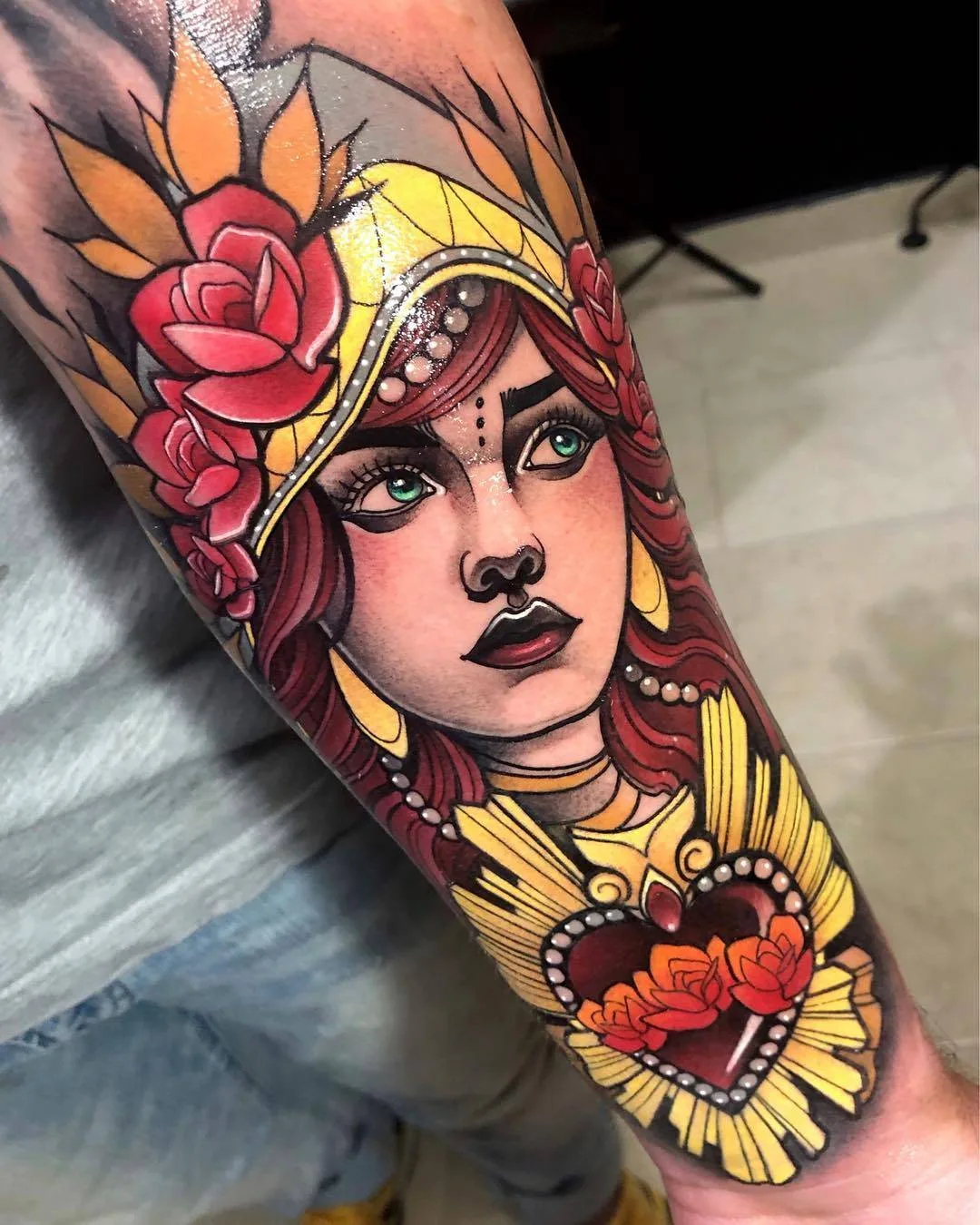 Artista di tatuaggi Juan David Rendón, tatuaggio a colori neo tradizionale | Colombia