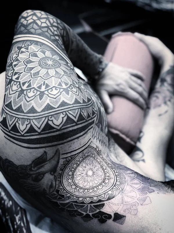 black and grey blackwork 타투 부위 full sleeve #29577 | 타투이스트 Diamante Murru