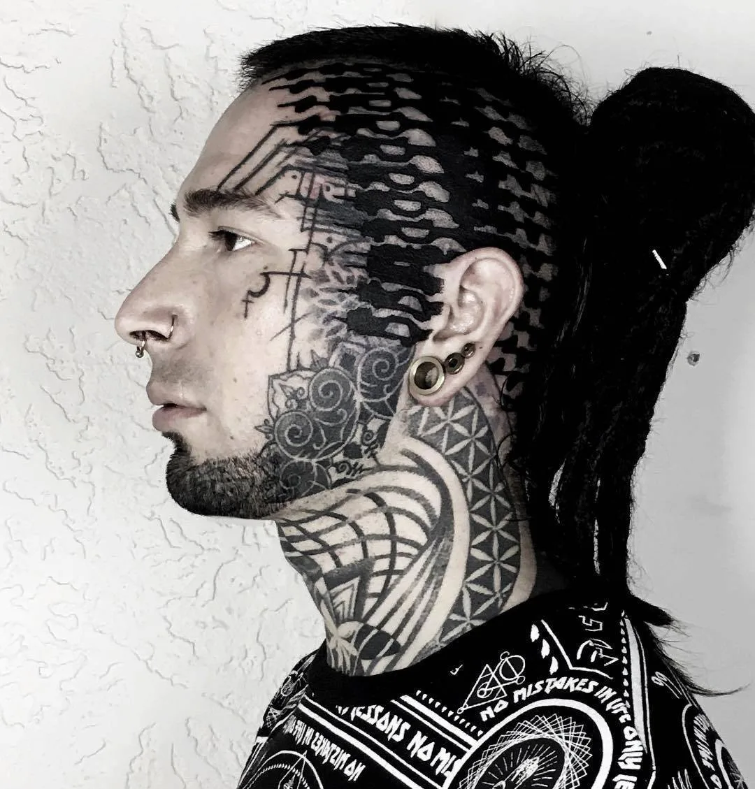 Tattoo artist Byron, author's style blackwork tattoo | Costa Rica