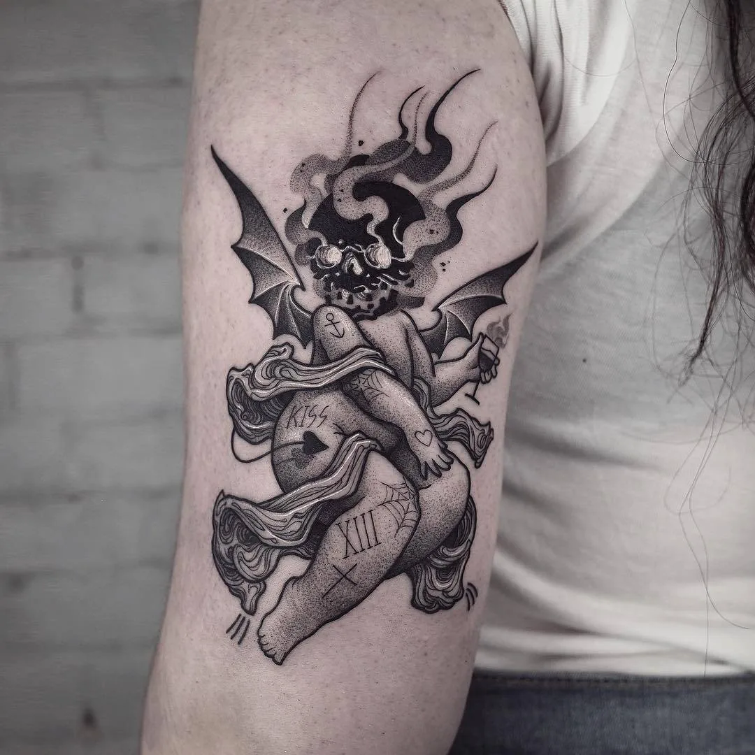 Artista de tatuagem BBrung, tatuagem do autor em preto, gráfica | Coreia, Busan