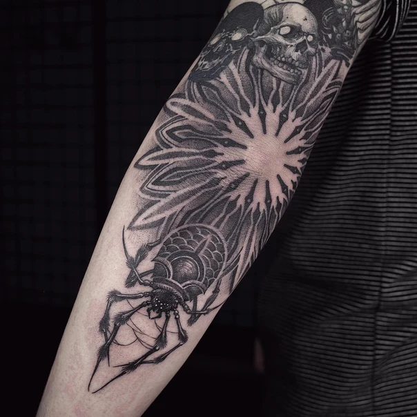 Blackwork Spider, Skull tattoo on Forearm