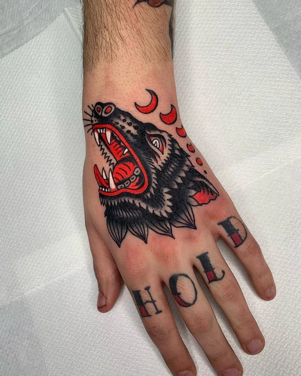 Old School Wolf, Lettering tattoo on Hand