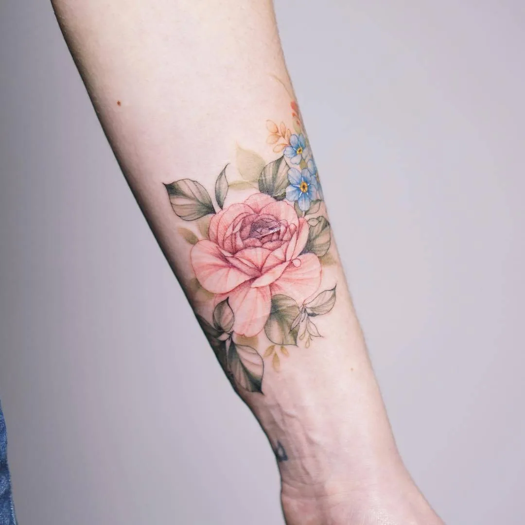 Artista de tatuagem Silo, tatuagem de flores suaves do autor, água cor, tatuagem para meninas | Coreia